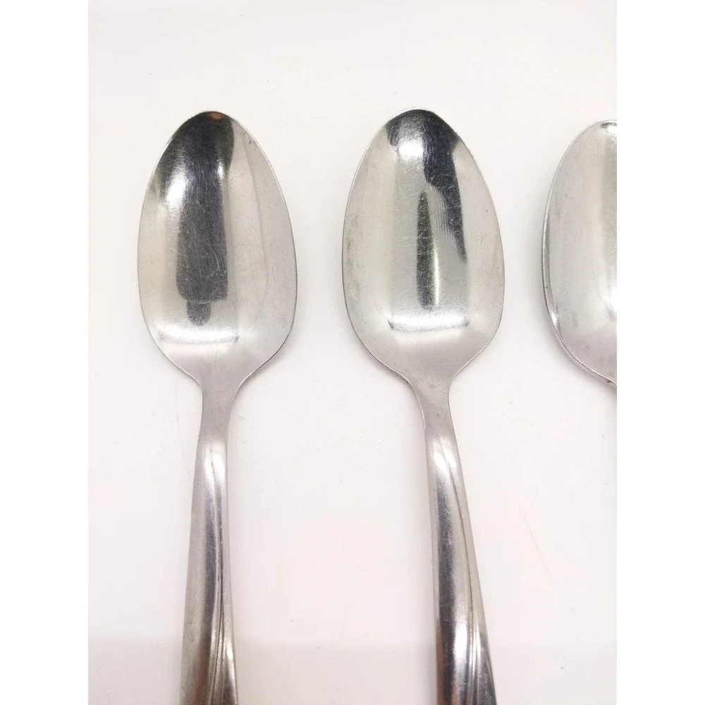 Oneida Roseanne Dinner Forks 7